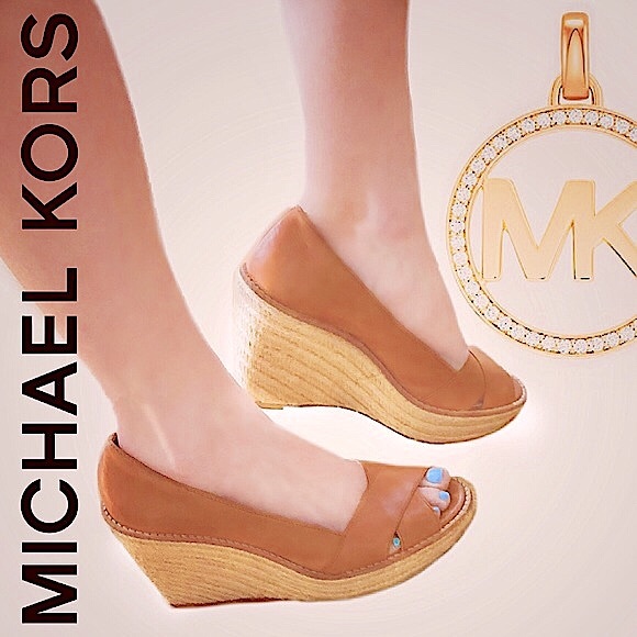 ❌SOLD❌ Michael KORS Sandals, Leather Open Toe ESPADRILLE! - Picture 15 of 16